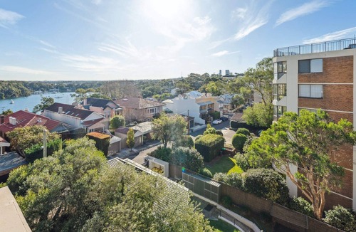 McMahons Point Apartment | Delightful 1BR Sydney City Escape