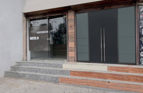 Mohali House | Deluxe Hotel Alpha