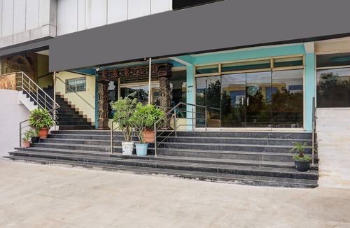 Nellore House | Deluxe Hotel Rama Royal