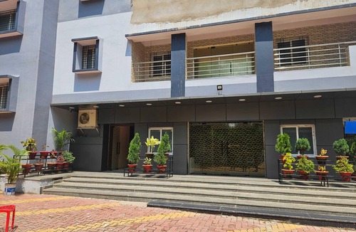 Jamshedpur House | Deluxe JR Royals