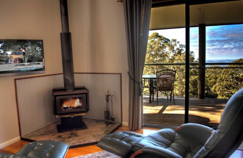Ocean View House | Deluxe King Studio - Cedar