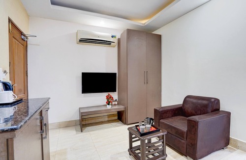 Bullawala House | Deluxe Room Gold Stone Comfort