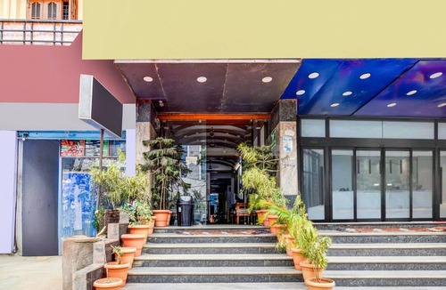 Gachibowli House | Deluxe With Twin Bed Delight Inn Gachibowli