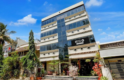 Bhopal House | DeluxeEasy Stay