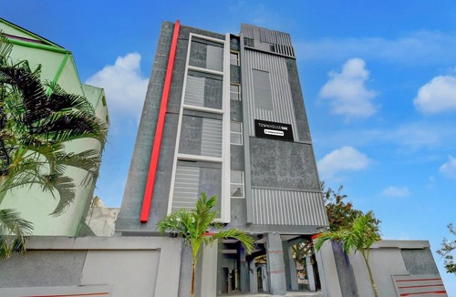 Hyderabad House | Deluxeoyo Nagaram