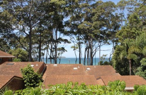 Denhams Beach Villa | Denham's Beachfront