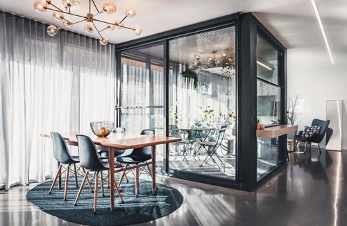 Braddon Apartment | Designer Series Corner Apartment in Braddon