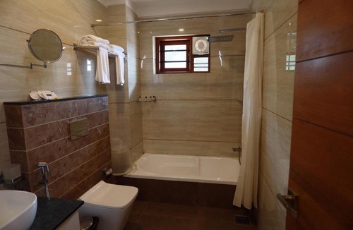 Edappal Hotel | Devalokam Edappal