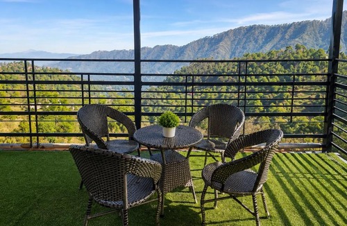 Dharampur Hotel | Dharvi Kasauli Heavens