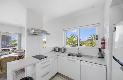 Diamond Beach Apartment | Diamond Beach Beachfront Family Apt