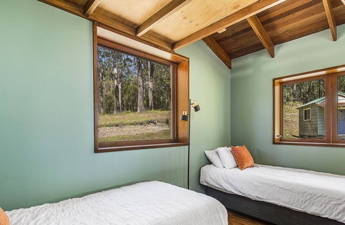 Crescent Head House | Did someone say RETREAT!??? Yoga, Surf, Nutrition and Wellness or Meditation?