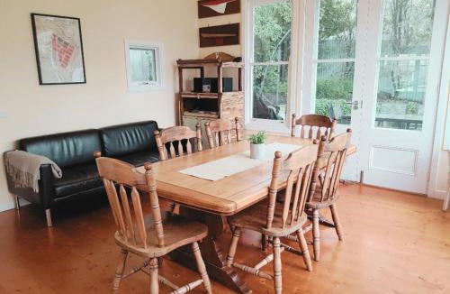 Queenscliff House | Dinghy s Rest