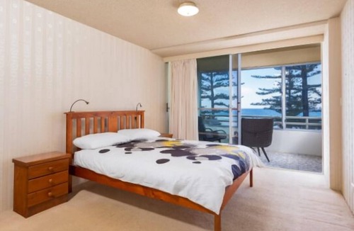 Burleigh Heads Apartment | Directly across the road from Burleigh Beach.