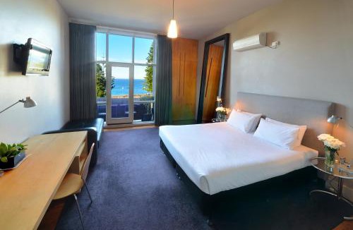 Coogee Hotel | Dive Hotel