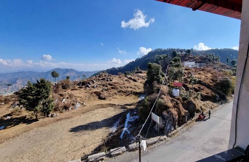Kempty Range Hotel | Divine Home stay