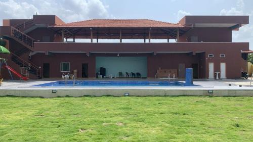 Chevella Other | Dn FARM HOUSE