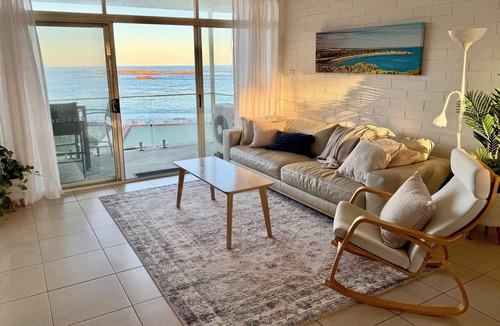 Port Elliot Apartment | Dolphins 7: 'A View To Remember' with Breathtaking Horseshoe Bay Views