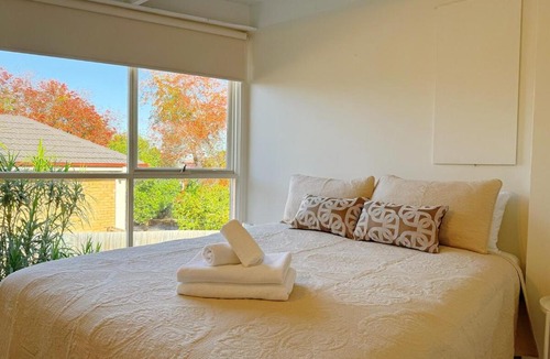 Doncaster House | Doncaster Westfiled House 4BD