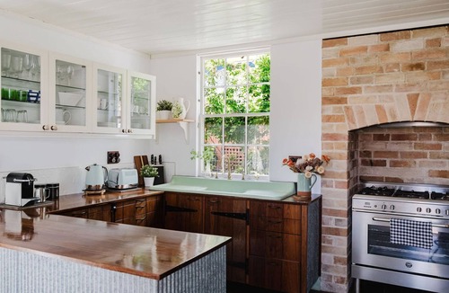 Milton House | Donovan's Cottagen - Close to Milton Delights