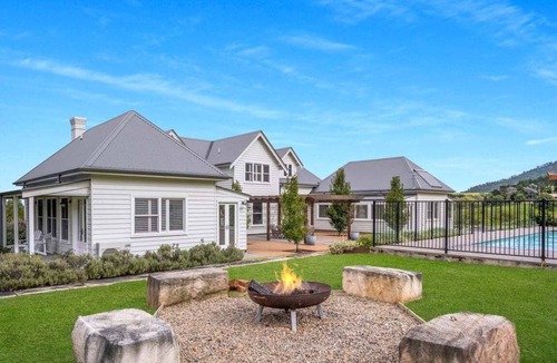Meroo Meadow House | Dormy Park by Berry Getaways