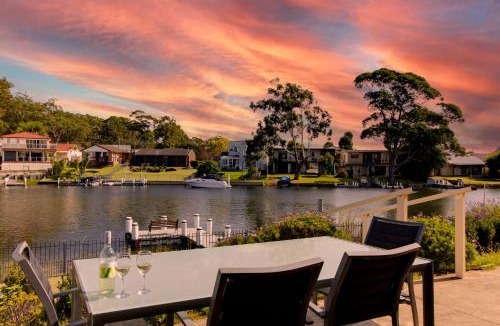 Sussex Inlet House | Doug's Jetty - Sheets Provided