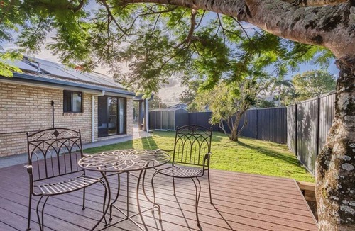Bogangar House | Dream beachside escape, three-minute walk from the stunning Cabarita Beach.