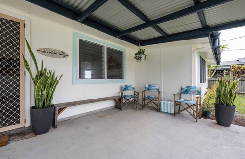 Brooms Head Apartment | Driftaway- Absolute Beachfront LJ Hooker Yamba