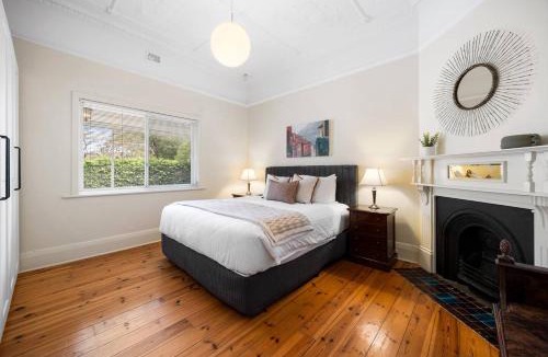 Dulwich House | 'Dulwich Charm' Leafy CBD-fringe Sophistication