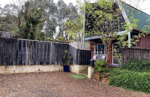 Yallingup Siding House | Dunsborough Rural peaceful getaway, great location