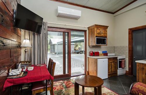Gawler Bed & Breakfast | Eagle Foundry Bed & Breakfast