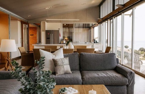 De Mole River House | Eagles Nest Lodge | Kangaroo Beach Lodge