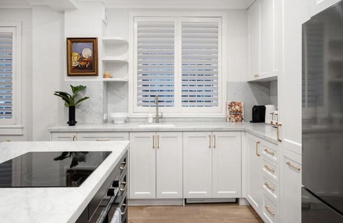 Rose Bay Apartment | Easy Access 2BR Flat with Parking in Rose Bay