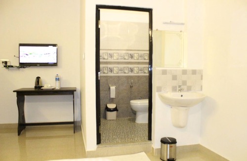 Nedumbassery Hotel | Ebenezer Plaza