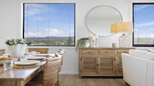 Woolgoolga House | Echoes - Luxury Home Beach Views Walk to Cafes