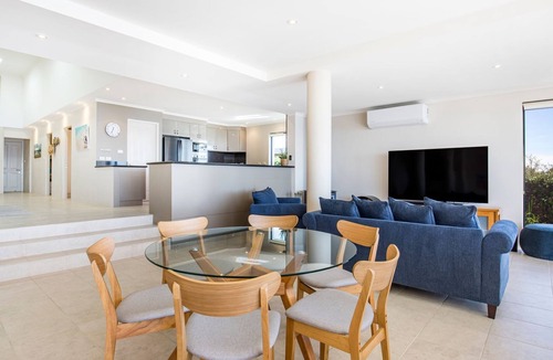 Culburra Beach House | Eclipse - Absolute Beachfront with Stunning Views