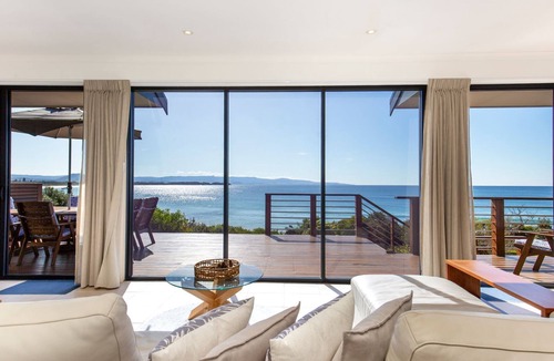 Culburra Beach House | Eclipse - Absolute Beachfront with Stunning Views