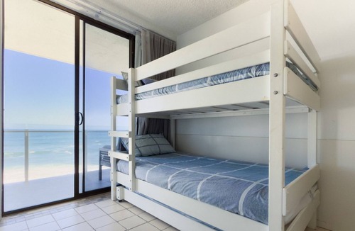 Caloundra Apartment | Edgecliffe Unit 7, 4 Bulcock Beach Esplanade Kings Beach