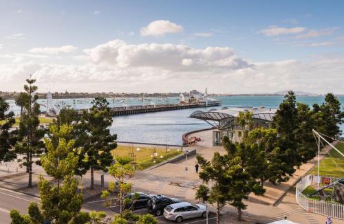 Geelong Apartment | Edgewater 108
