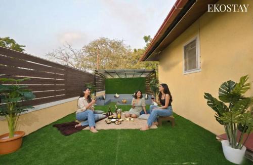 Tivarekar Wadi Villa | EKOSTAY - Pinewood Villa