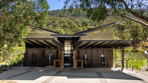 Crackenback House | Elbert at Lake Crackenback Resort