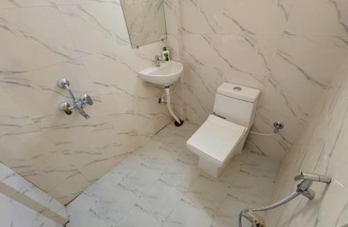 Ranchi House | Elegant 3BHK Flat in Ranchi Green Views 301