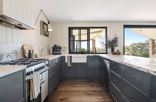 Boneo House | Elevated Oasis with Bay Views