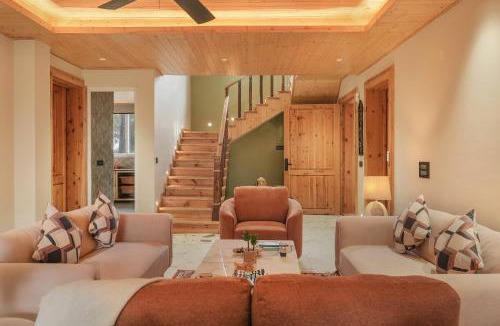 Kasauli Villa | ELIVAAS, Kavya Villa Forest View 4BHK Villa, Kasauli