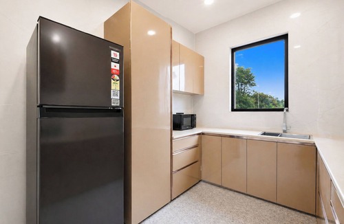 Dagshai Apartment | ELIVAAS Panchvati Veloraa 3BHK
