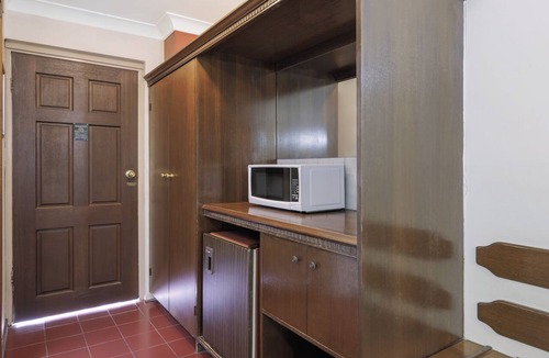 Blackburn North Hotel | Elizabethan Lodge
