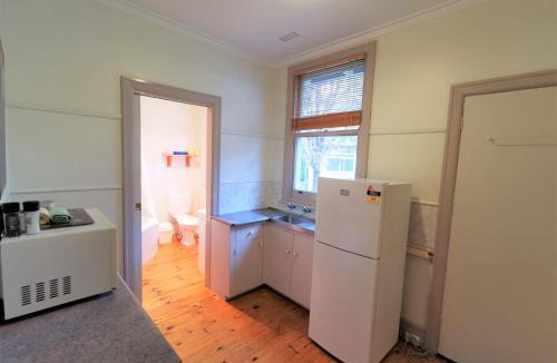 Bright Cabin | Elm Lodge Bright