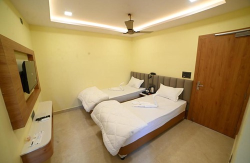 Siliguri Hotel | Eloras Inn