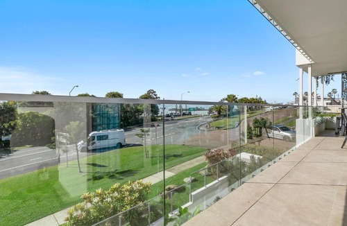 Alexandra Headland Apartment | Elysee Beachside Apartments Alexandra Headland