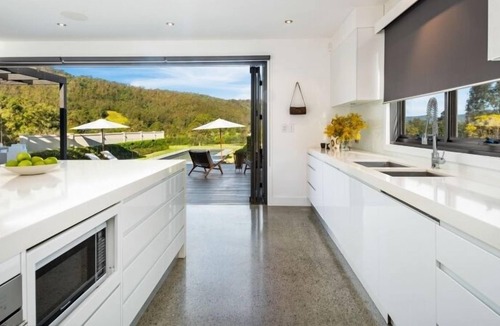 Barrengarry House | Enjoy all this stunning architect design modern home has to offer