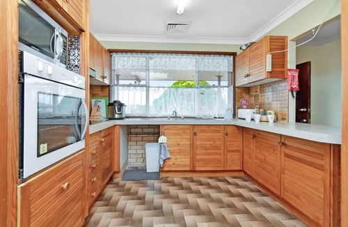 Cessnock House | Entertainer with Pool Cessnock